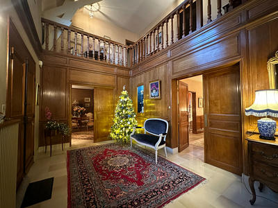 Maison - 274 m² - 7 pièces
