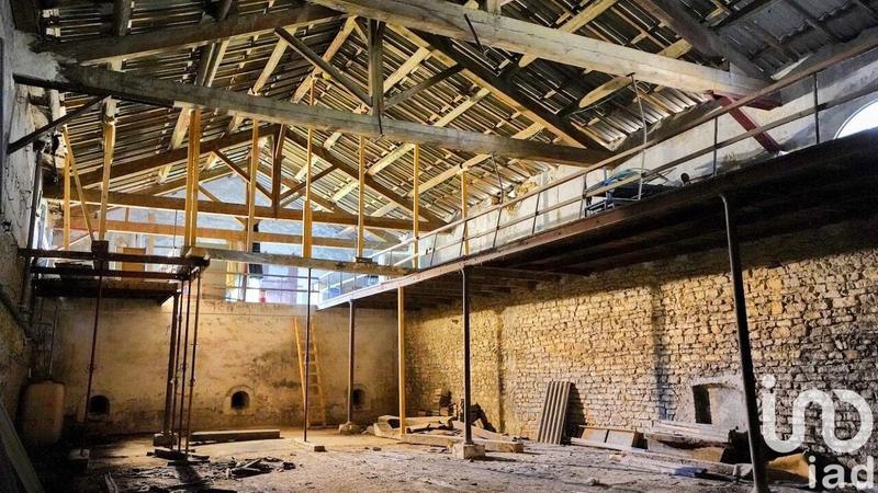 Maison - 855 m² - 22 pièces