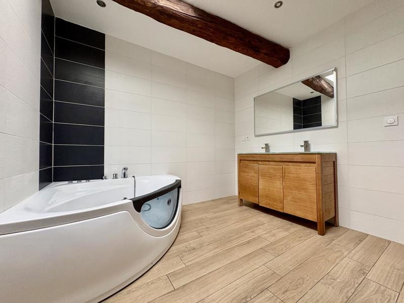 Maison - 159 m² - 5 pièces