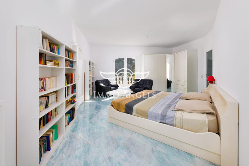 Bastide - 310 m² - 7 pièces