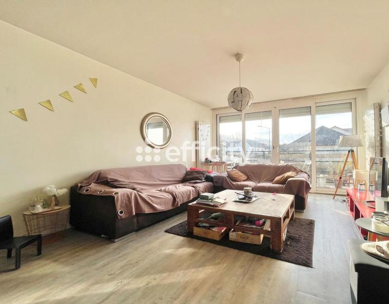 Maison - 101 m² - 5 pièces