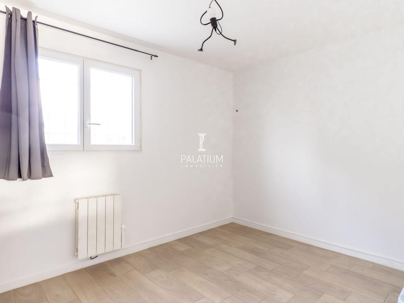 Maison - 219 m² - 8 pièces