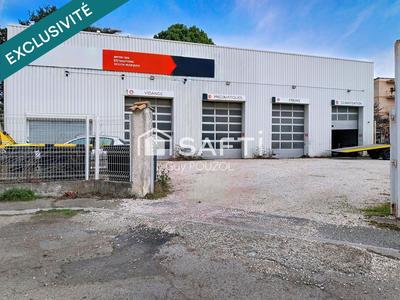 Local commercial - 300 m² - 2 pièces