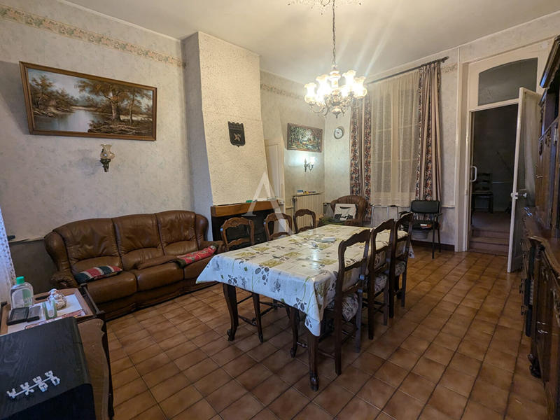 Maison - 96 m² - 4 pièces