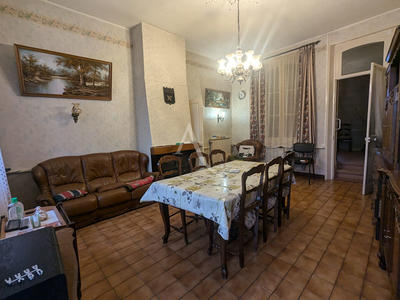 Maison - 96 m² - 4 pièces