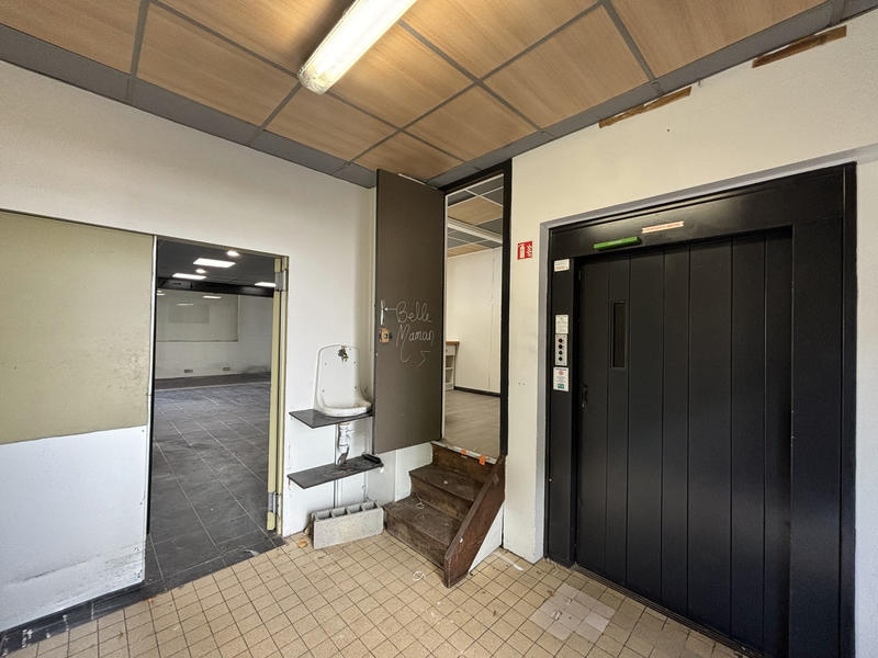 Local commercial - 250 m²