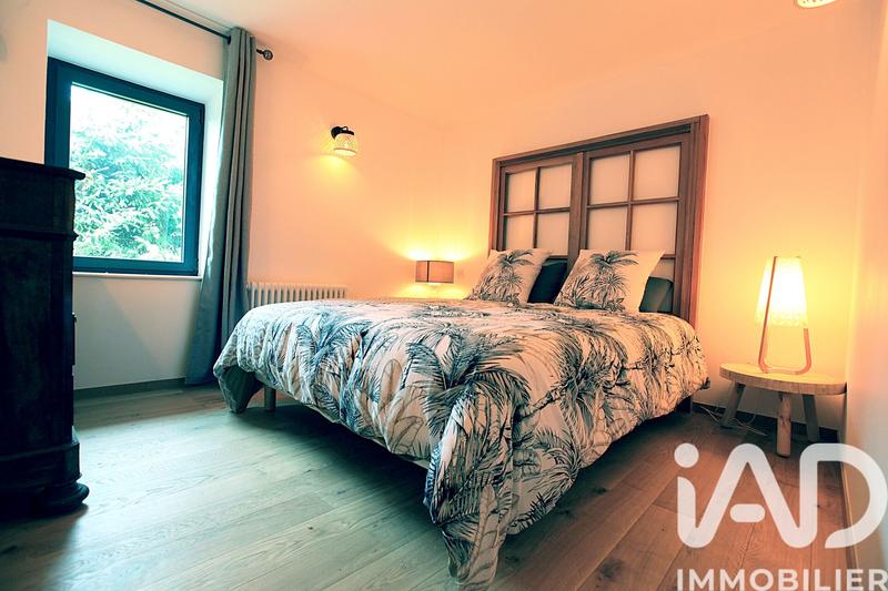 Maison - 206 m² - 7 pièces