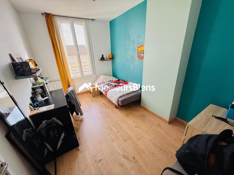 Maison - 182 m² - 7 pièces