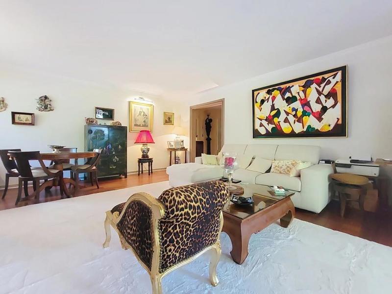 Appartement - 80 m² - 3 pièces