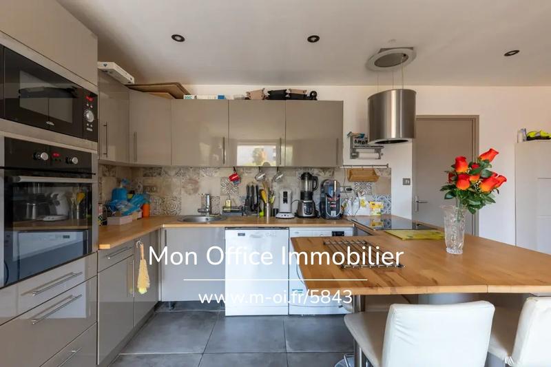 Appartement - 72 m² - 4 pièces