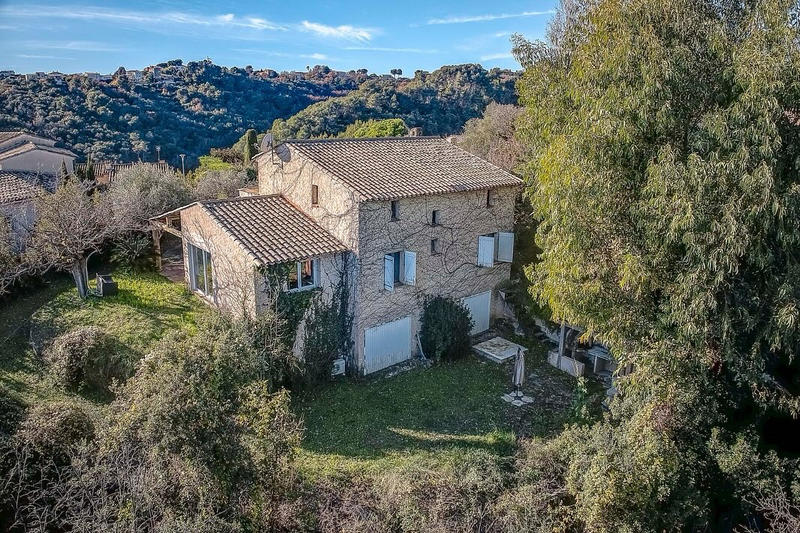 Villa - 155 m² - 6 pièces