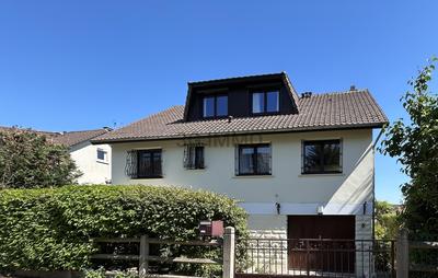 Villa - 170 m² - 8 pièces