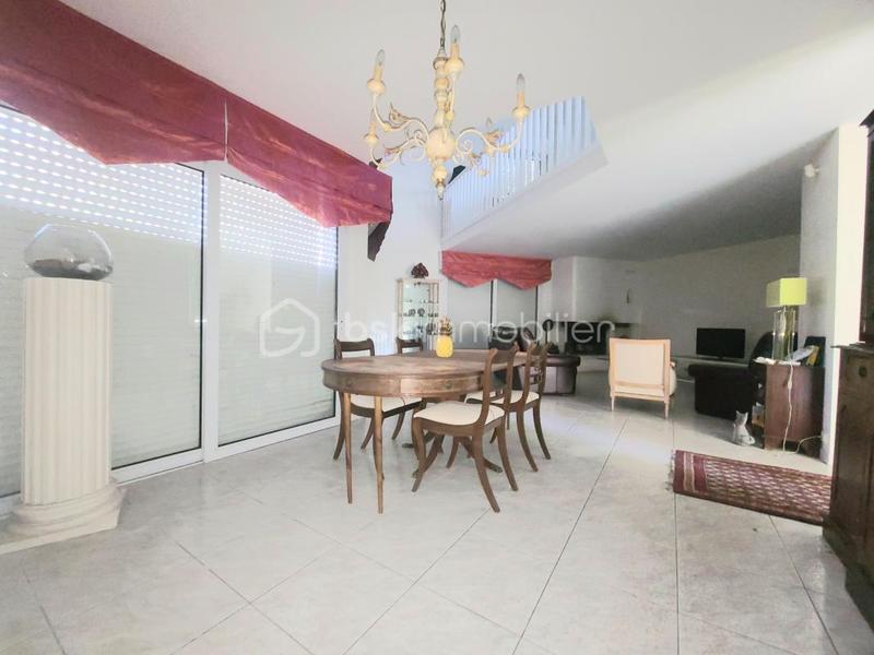 Maison - 148 m² - 5 pièces