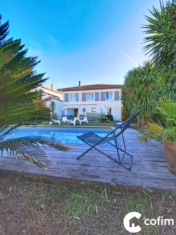 Maison - 128 m² - 6 pièces