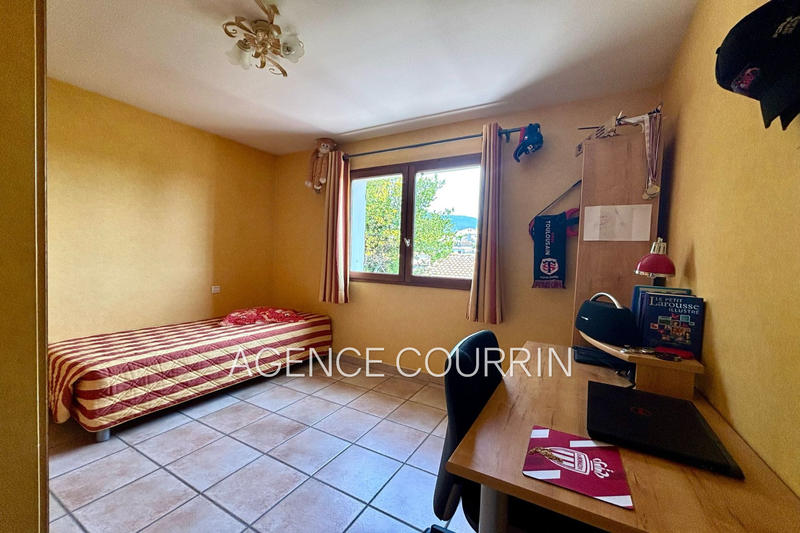 Maison - 138 m² - 5 pièces