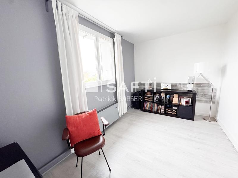 Maison - 96 m² - 5 pièces