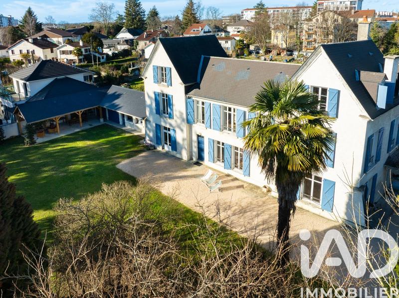 Maison - 293 m² - 7 pièces