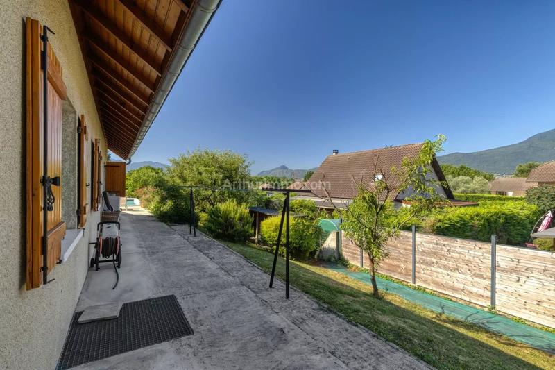 Maison - 140 m² - 6 pièces