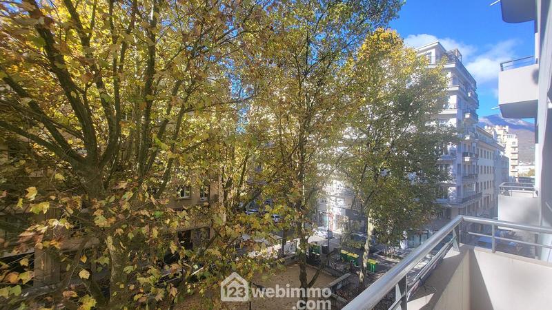 Appartement - 72 m² - 3 pièces