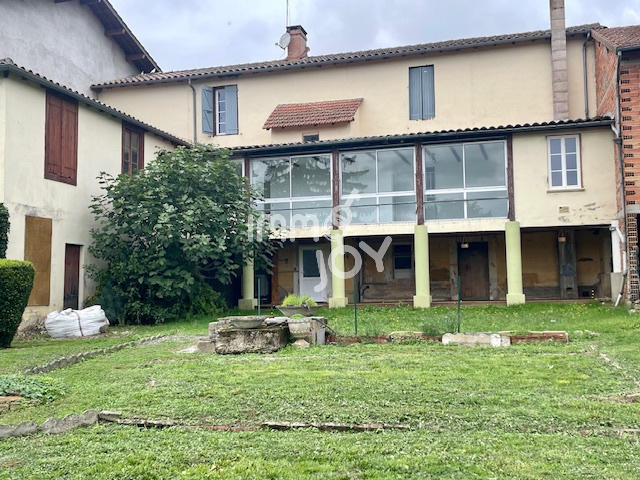 Maison - 180 m² - 7 pièces