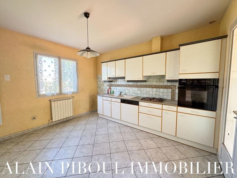 Maison traditionnelle - 107 m² - 4 pièces