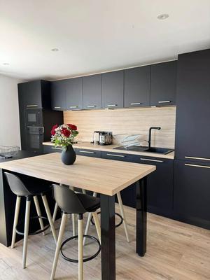 Appartement - 93 m² - 4 pièces