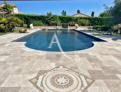 Maison - 184 m² - 7 pièces