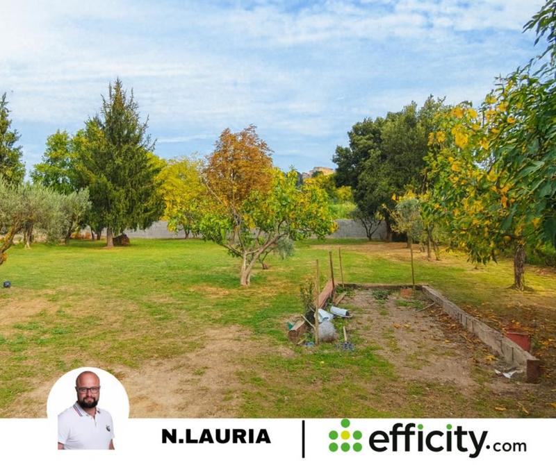 Maison - 215 m² - 6 pièces