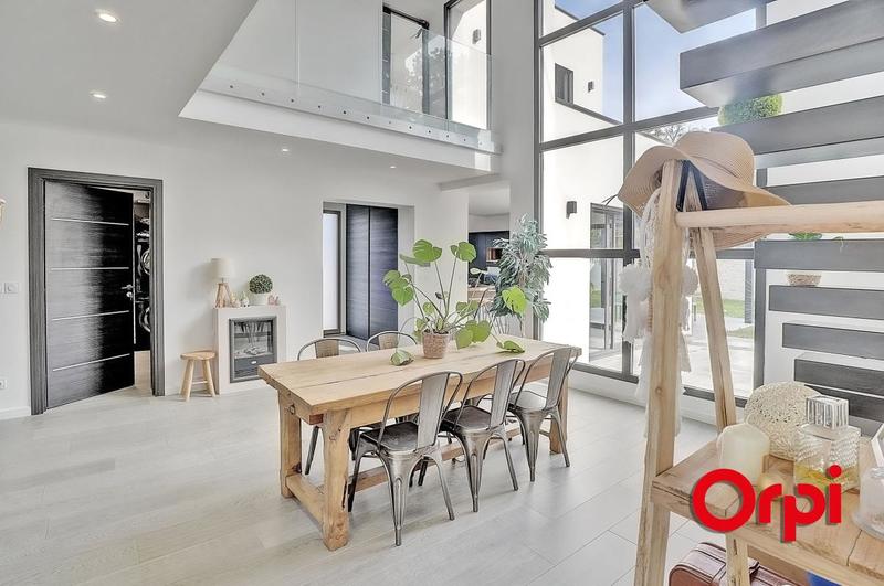 Maison - 175 m² - 6 pièces