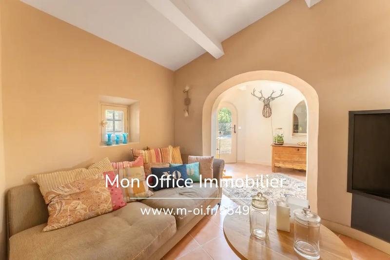 Propriété - 375 m² - 10 pièces