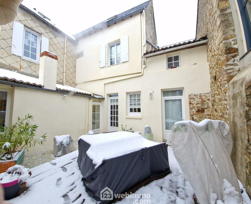 Maison de ville - 151 m² - 5 pièces