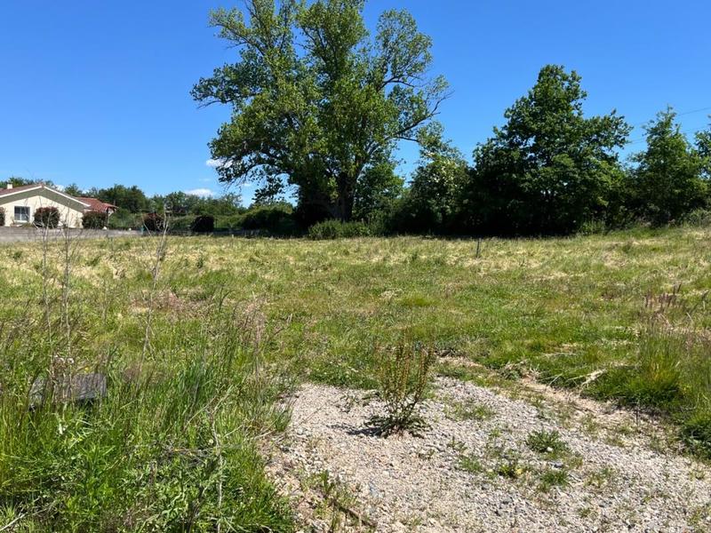 Terrain constructible - 971 m²
