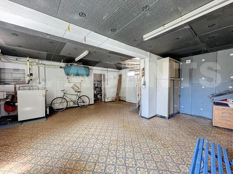 Maison de village - 284 m² - 13 pièces