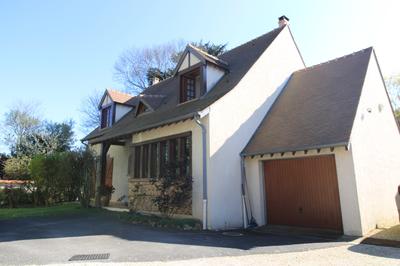 Maison - 162 m² - 7 pièces