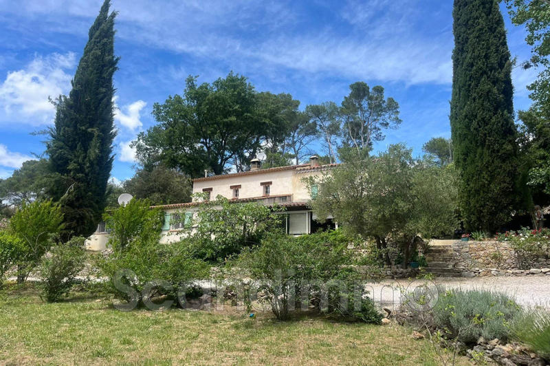 Maison - 162 m² - 5 pièces