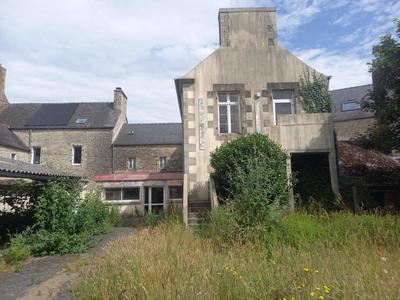 Maison ancienne - 267 m² - 9 pièces