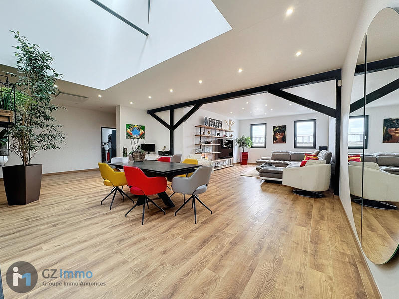 Appartement - 150 m² - 5 pièces