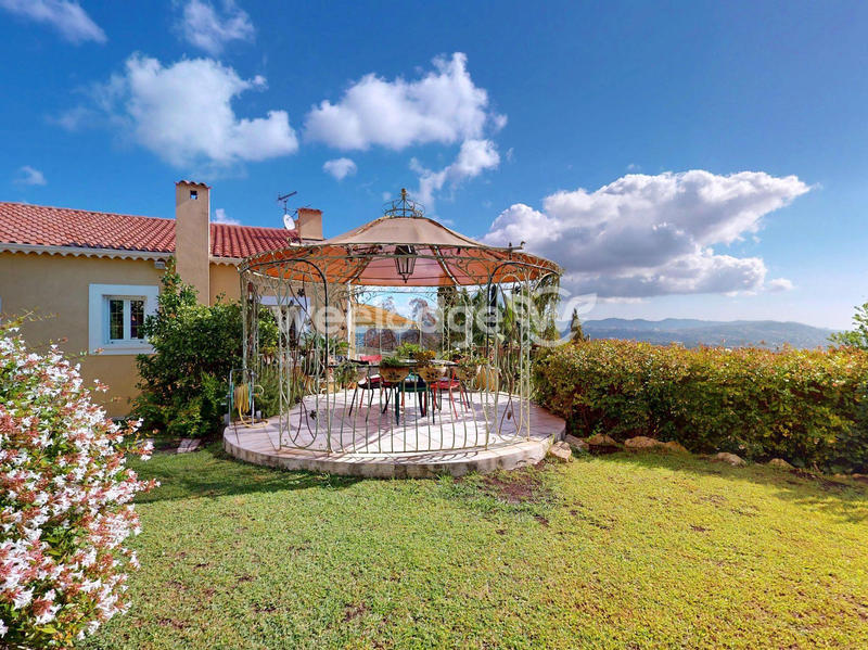 Villa - 142 m² - 5 pièces