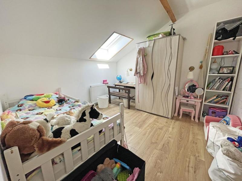 Maison - 250 m² - 7 pièces