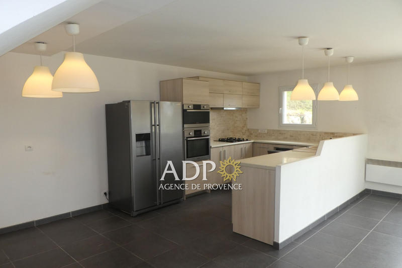 Maison - 96 m² - 5 pièces