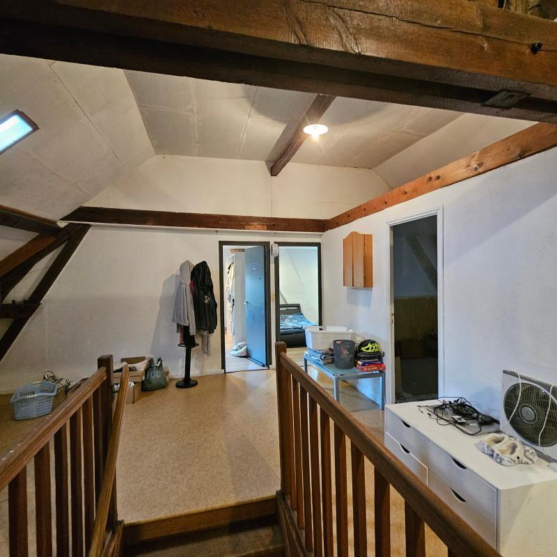 Maison - 240 m² - 8 pièces