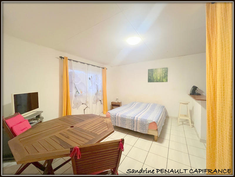 Villa - 221 m² - 7 pièces