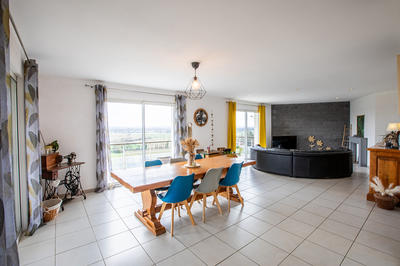 Maison - 172 m² - 5 pièces