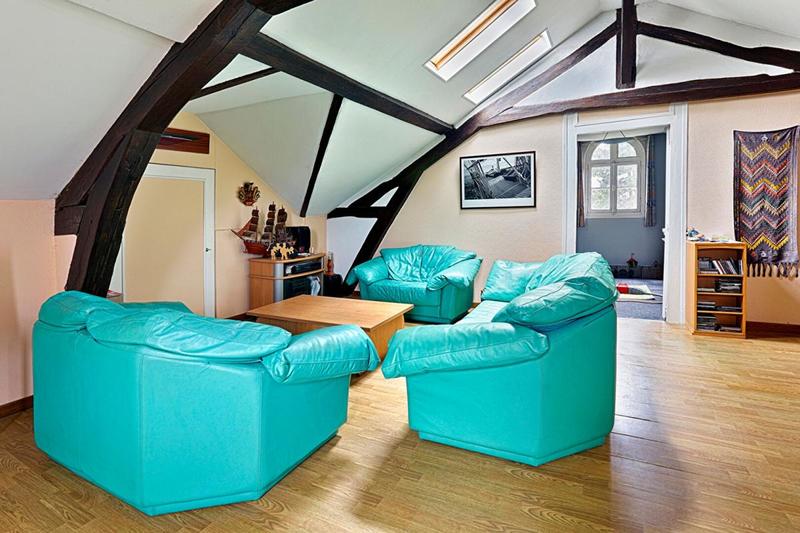 Propriété - 291 m² - 13 pièces