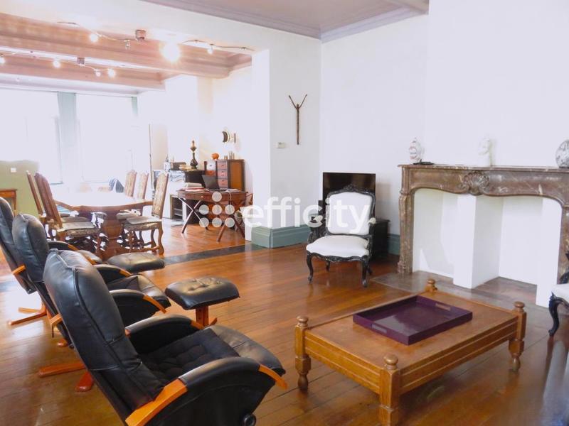 Appartement ancien - 154 m² - 5 pièces