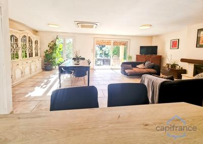 Maison - 140 m² - 4 pièces