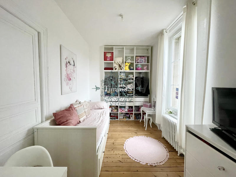 Propriété - 198 m² - 10 pièces