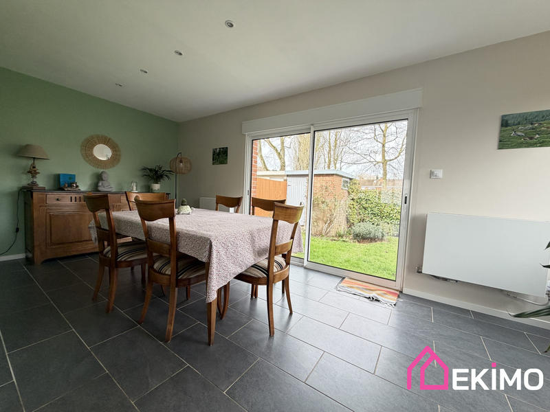 Maison - 99 m² - 6 pièces