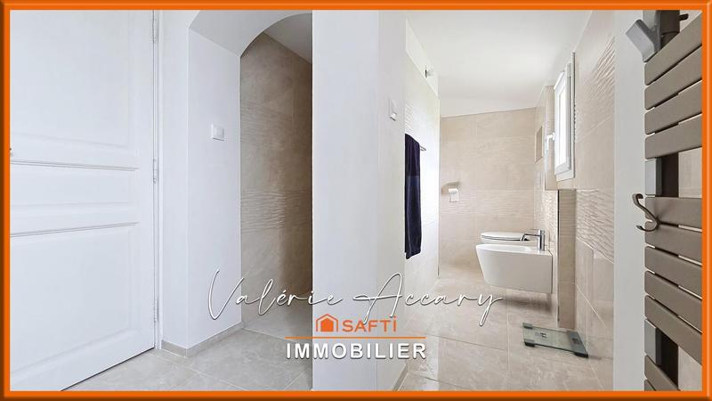 Maison - 164 m² - 8 pièces