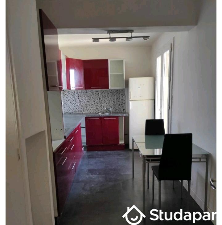 Chambre - 11 m² - 1 pièce